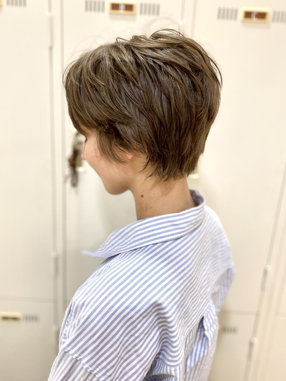 束感ショート