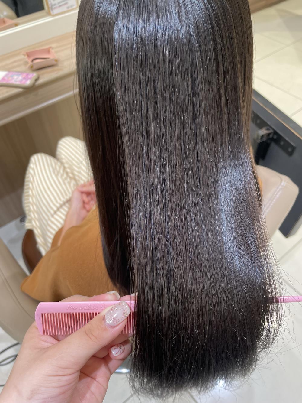 つやつや！ナチュラル縮毛矯正