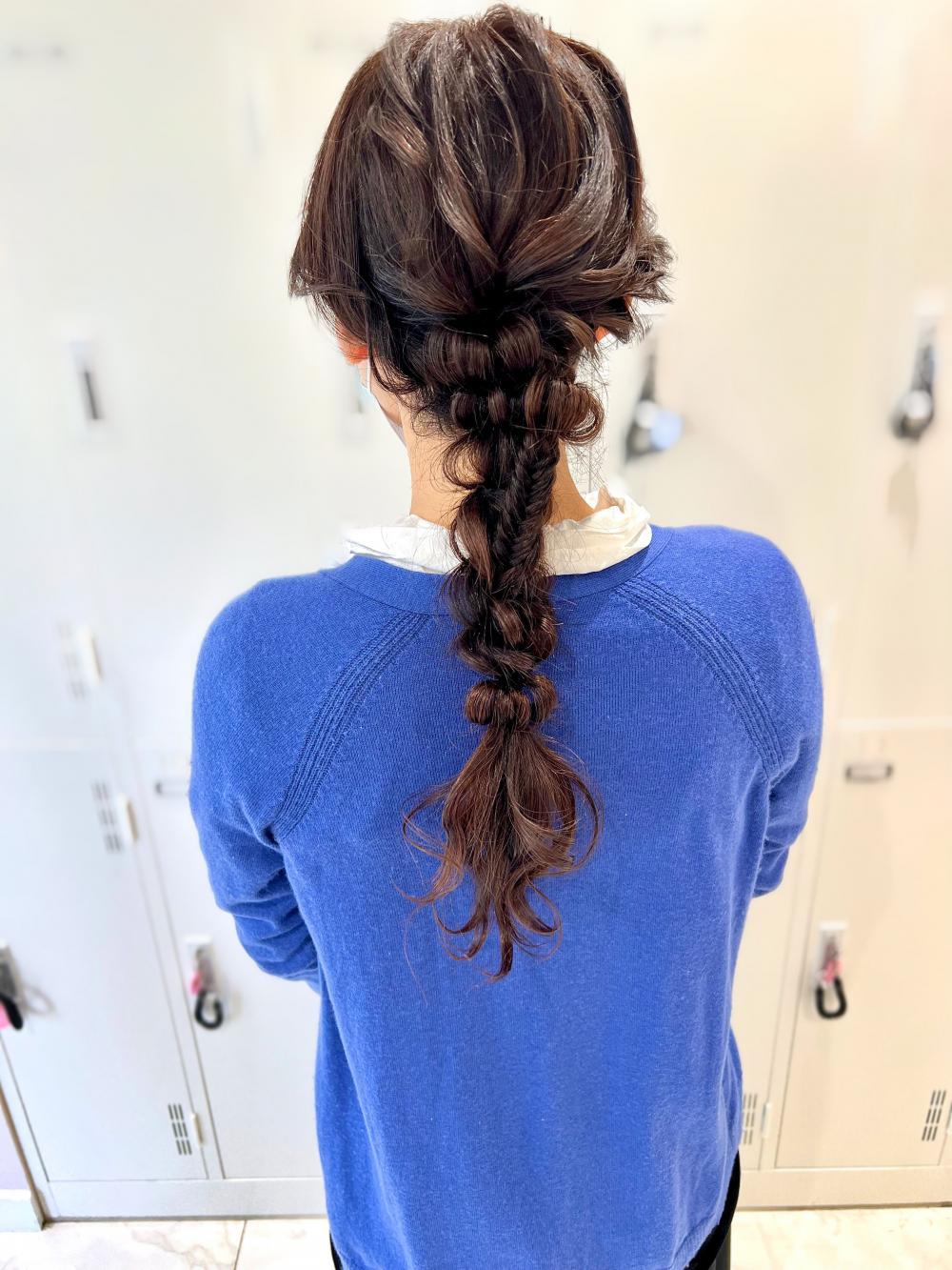 【ヘアアレンジ】ふわふわタイトなあみ下ろしスタイル♪｜サブ写真③