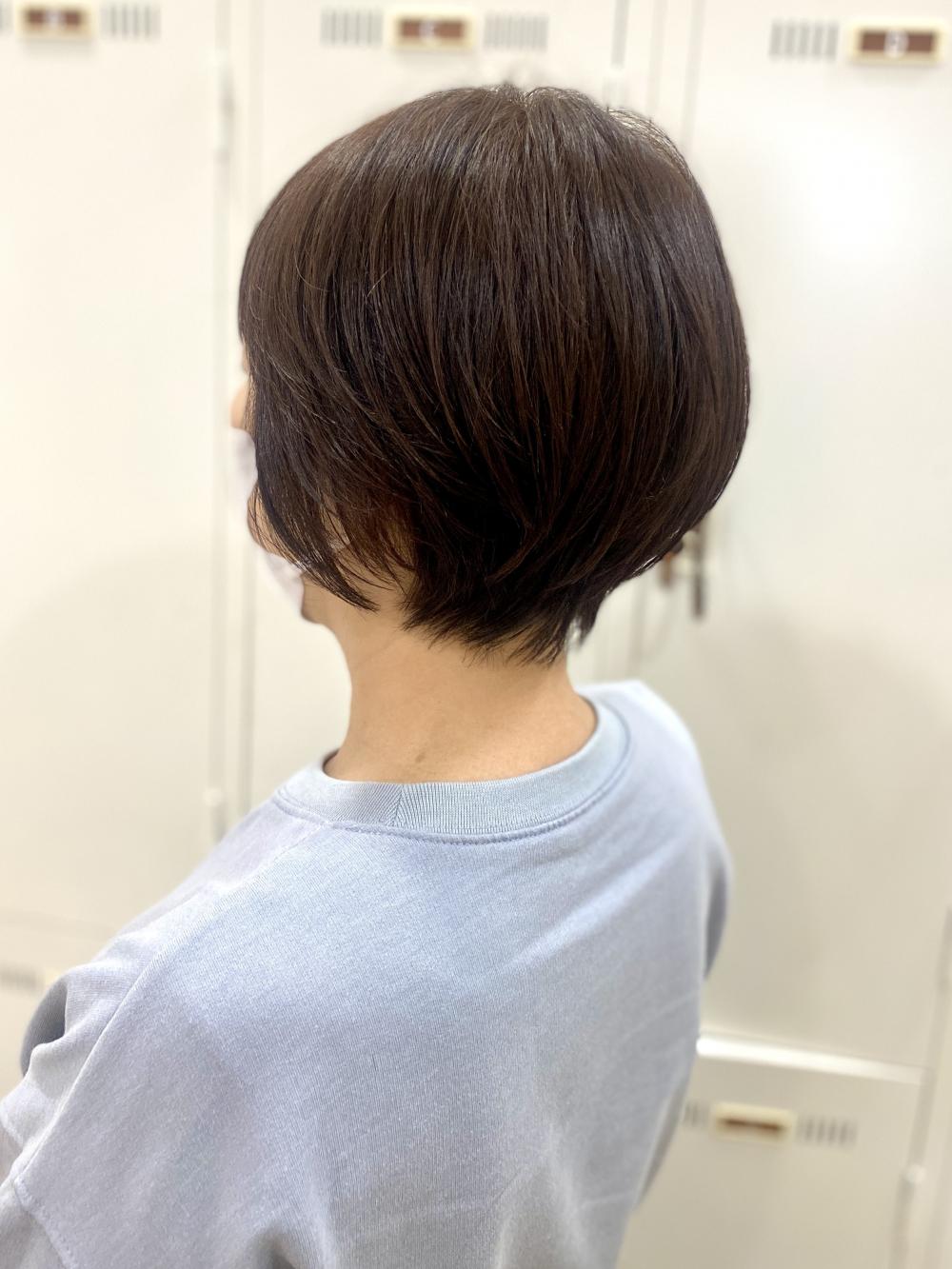 ショートボブ