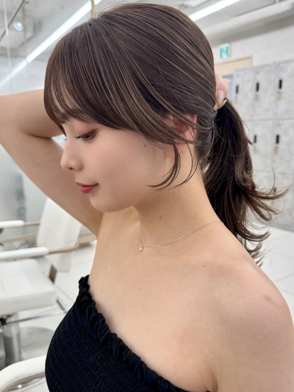 小顔前髪イメチェンレイヤーカット黒髪ネビージュワンカール