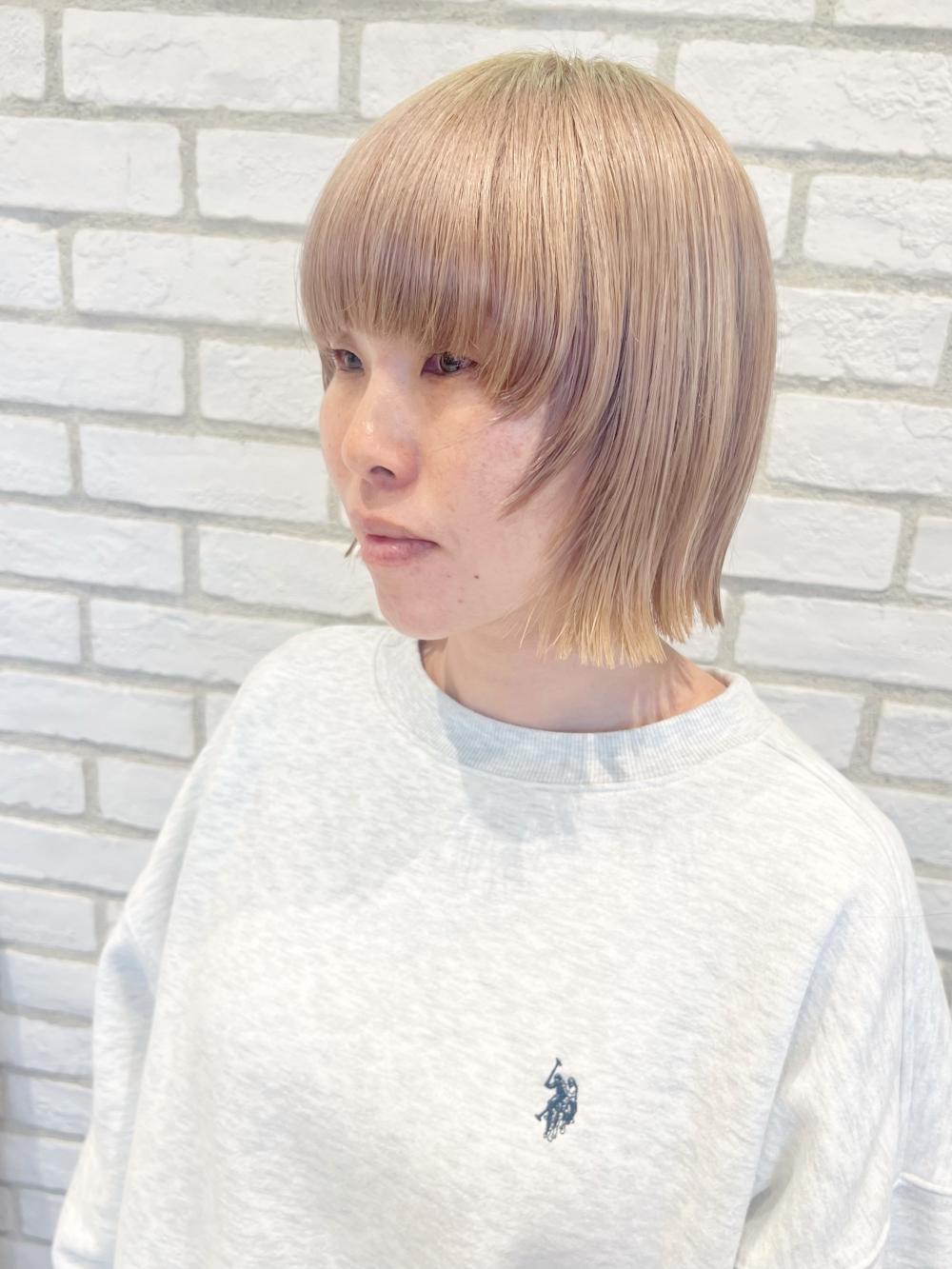 ミルクティーベージュ