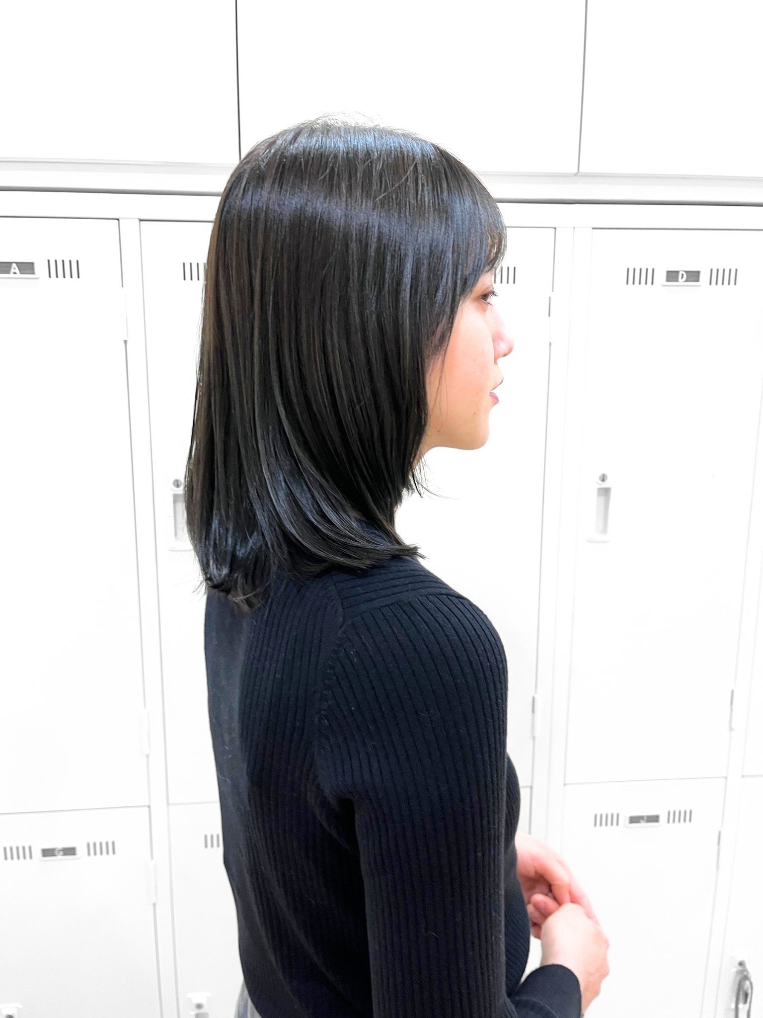 ネイビーカラー