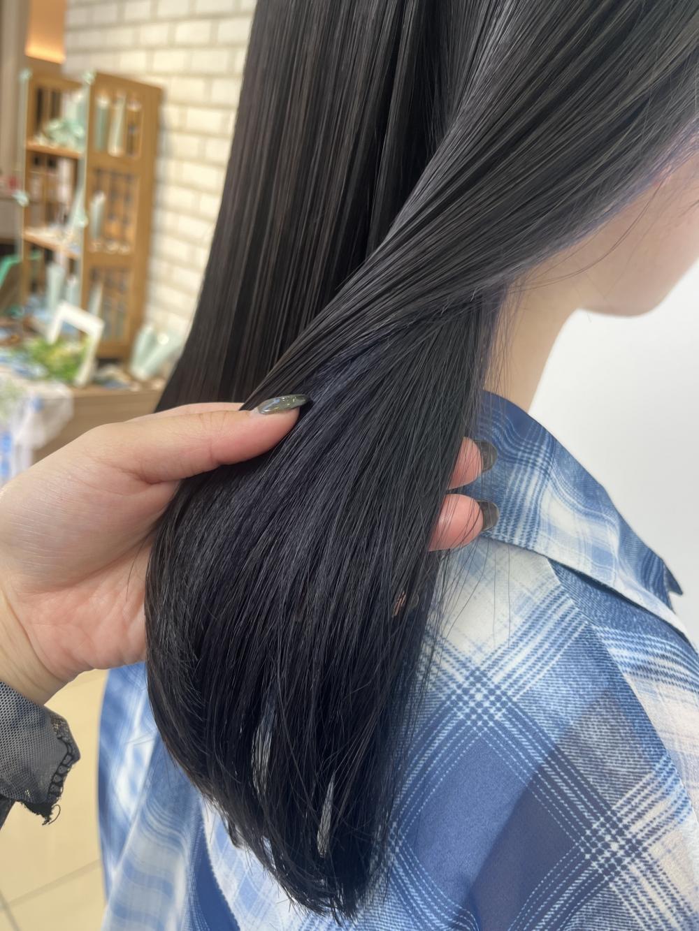 静かにきらめくブルーパープル
