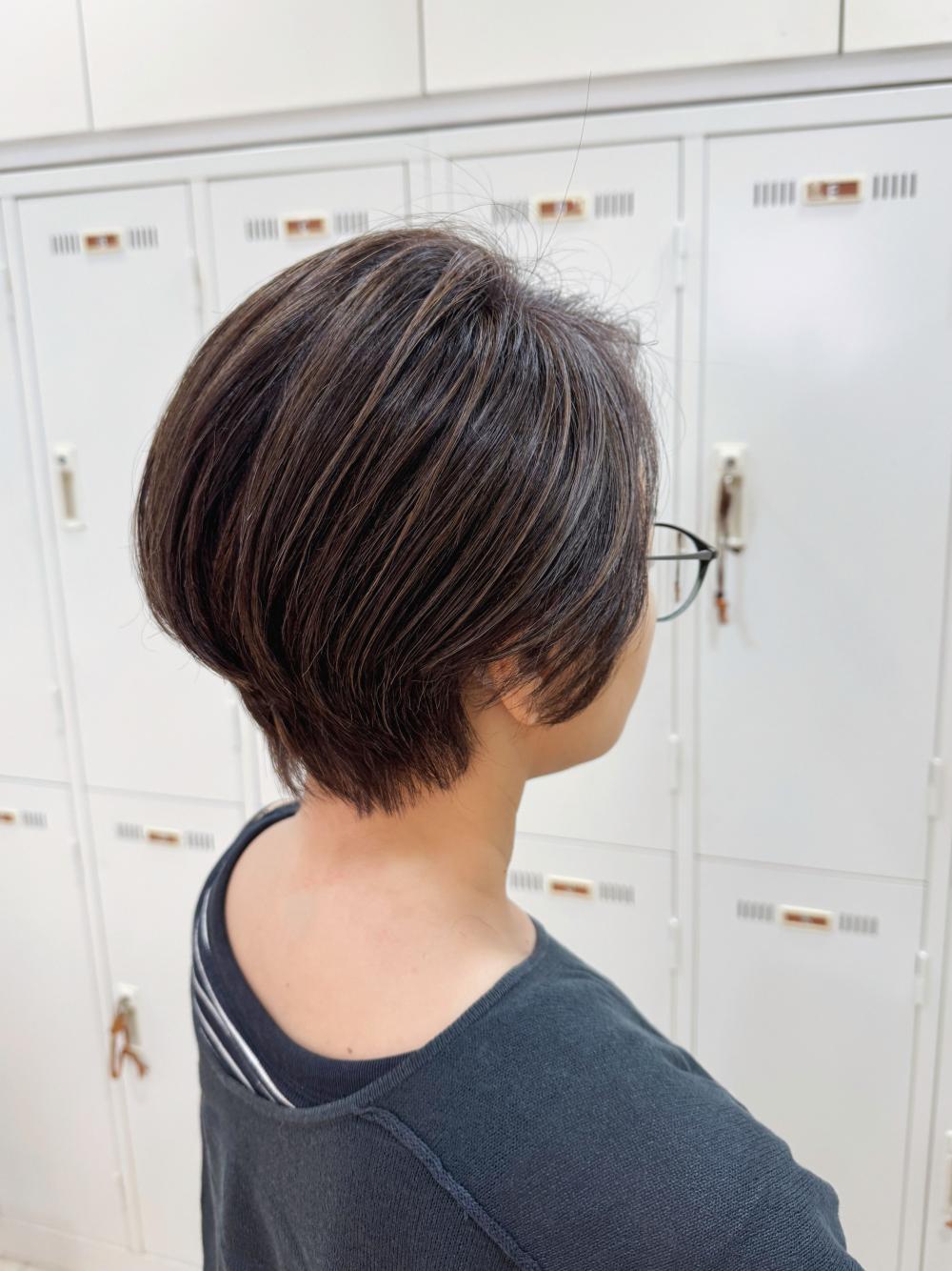 白髪ぼかしショートボブ｜サブ写真③