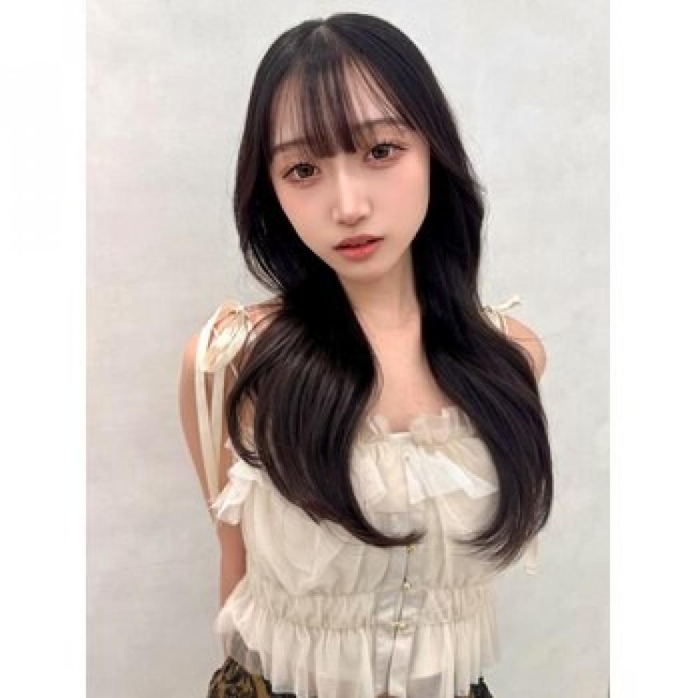 黒髪でも重たく見せない！くびれヘアで軽やかスタイル