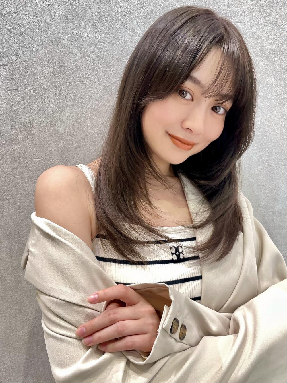立体レイヤー×透けバングで小顔魅せ