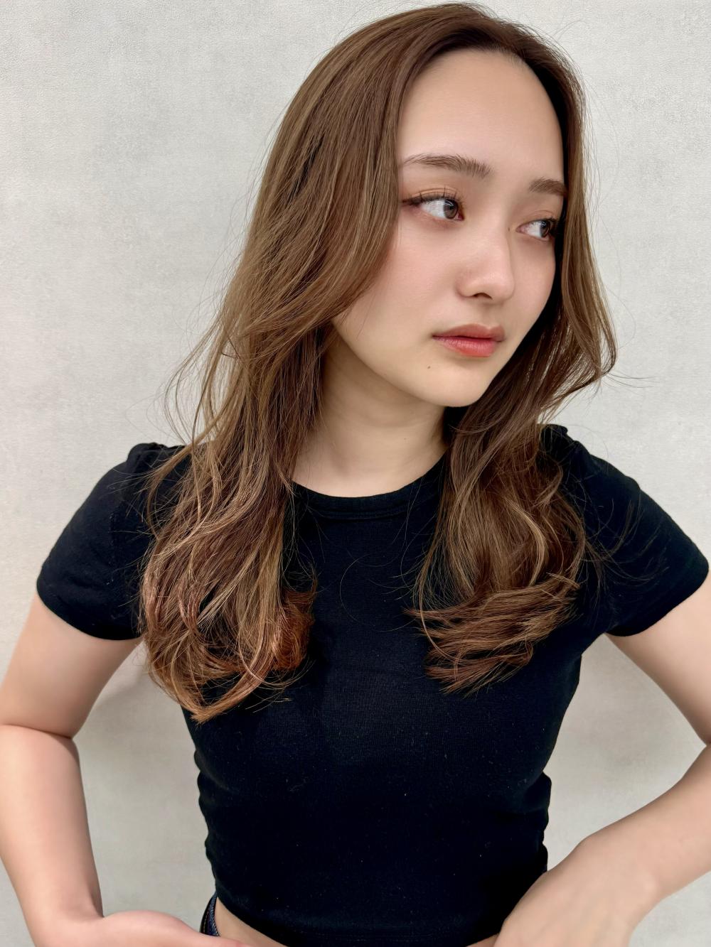 韓国風レイヤー×かきあげセミロング｜メイン写真