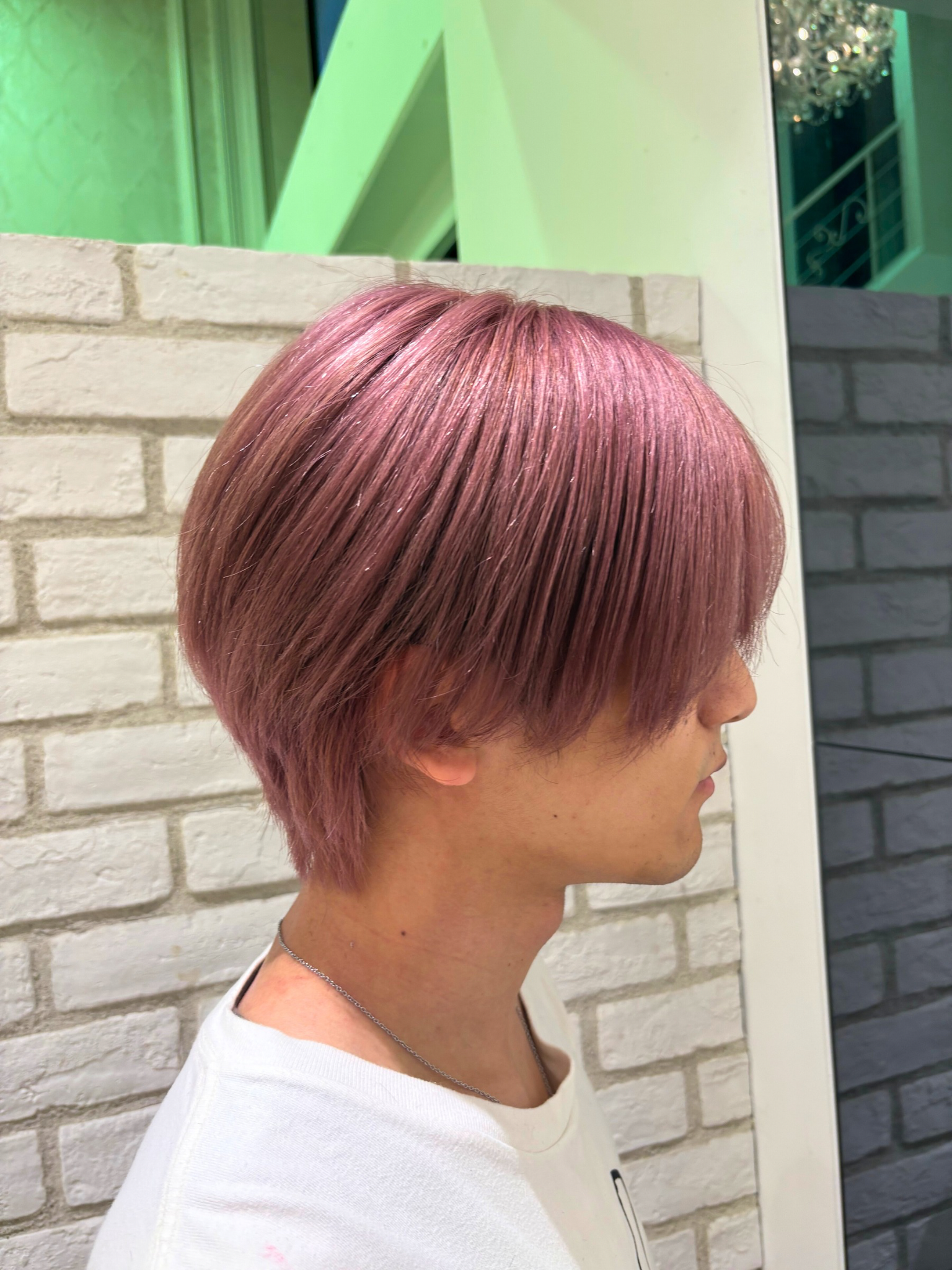 ピンクベージュ