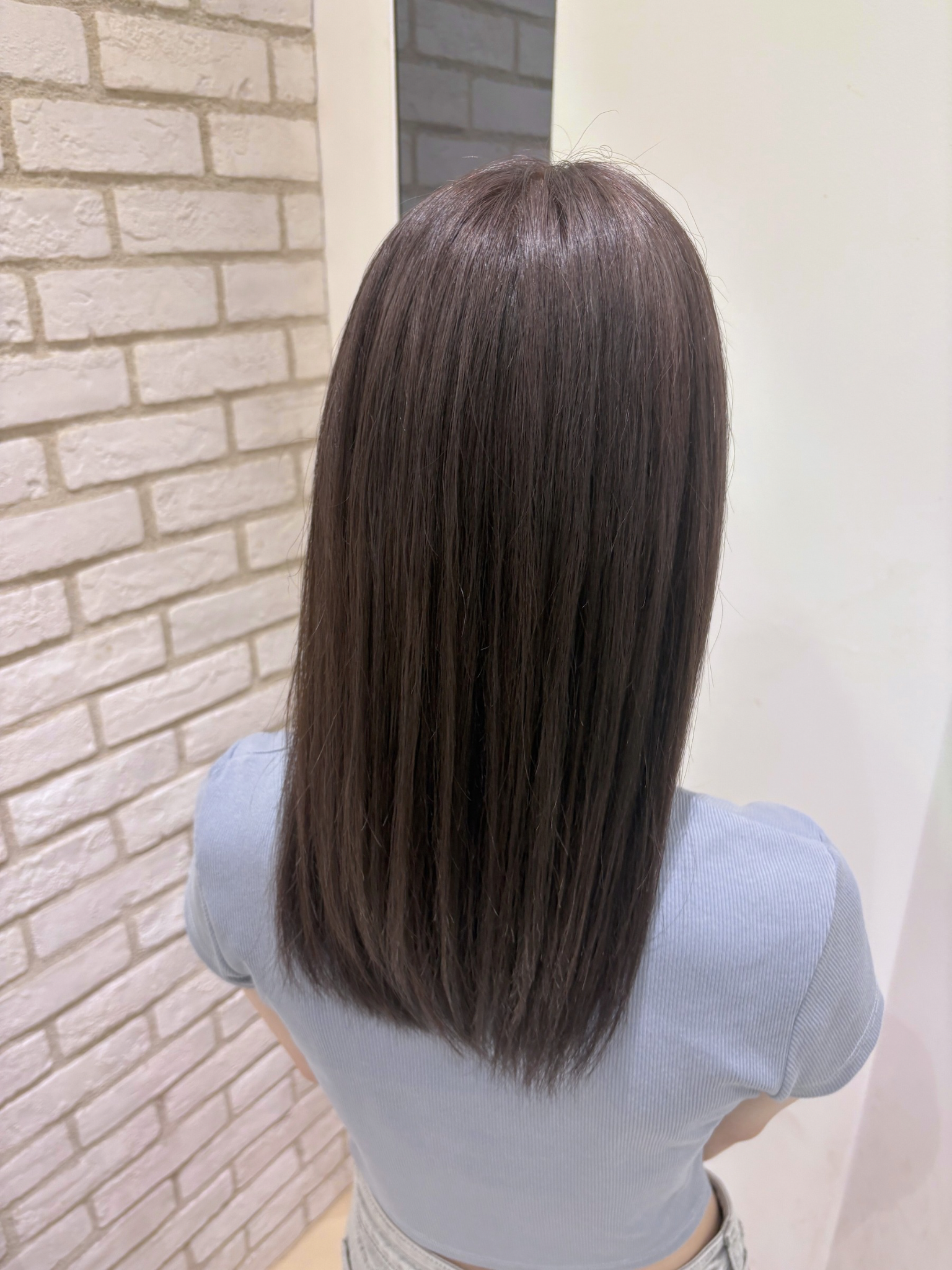 ピンクグレージュ