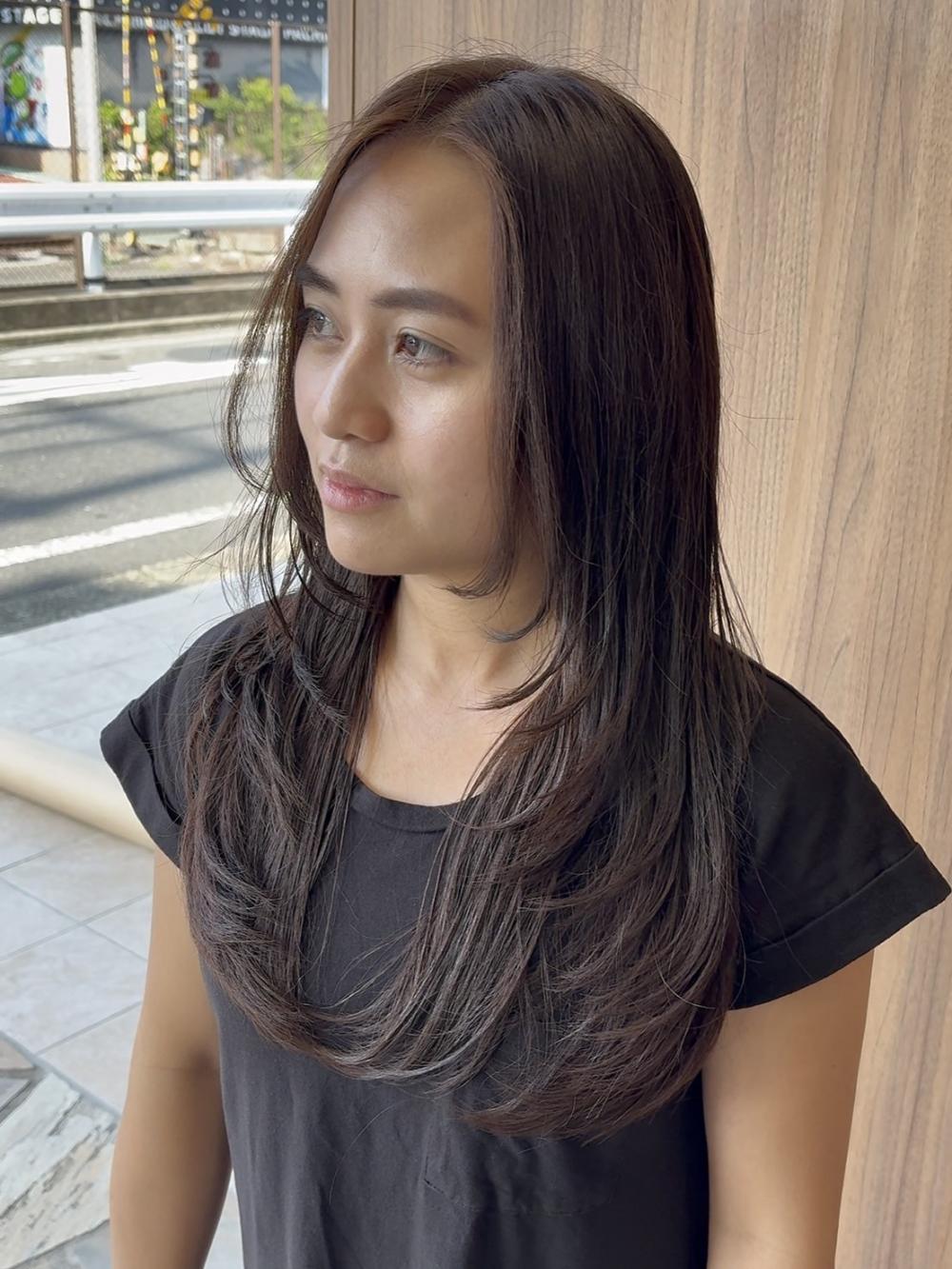 厚みを残して上品に魅せる“大人レイヤー”