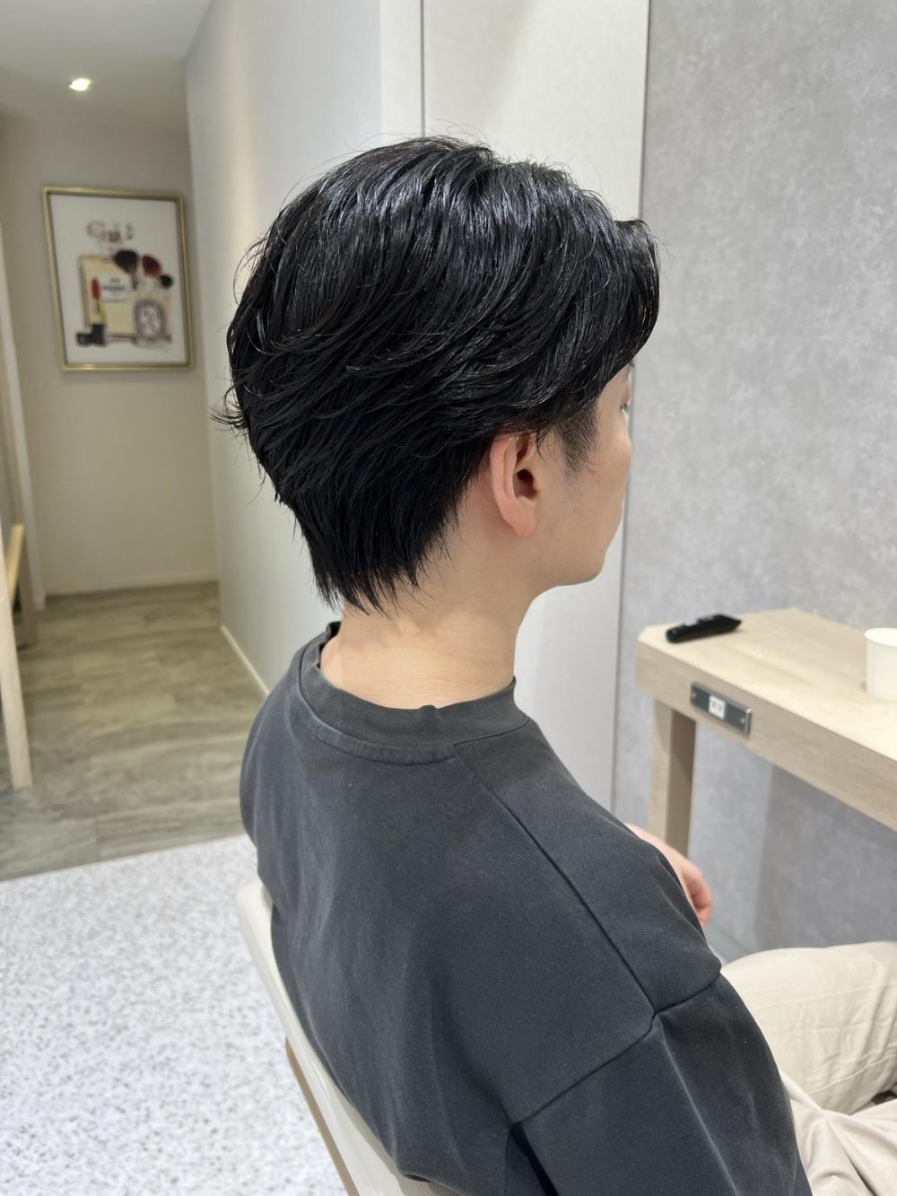 センター分け×フェザーパーマ
