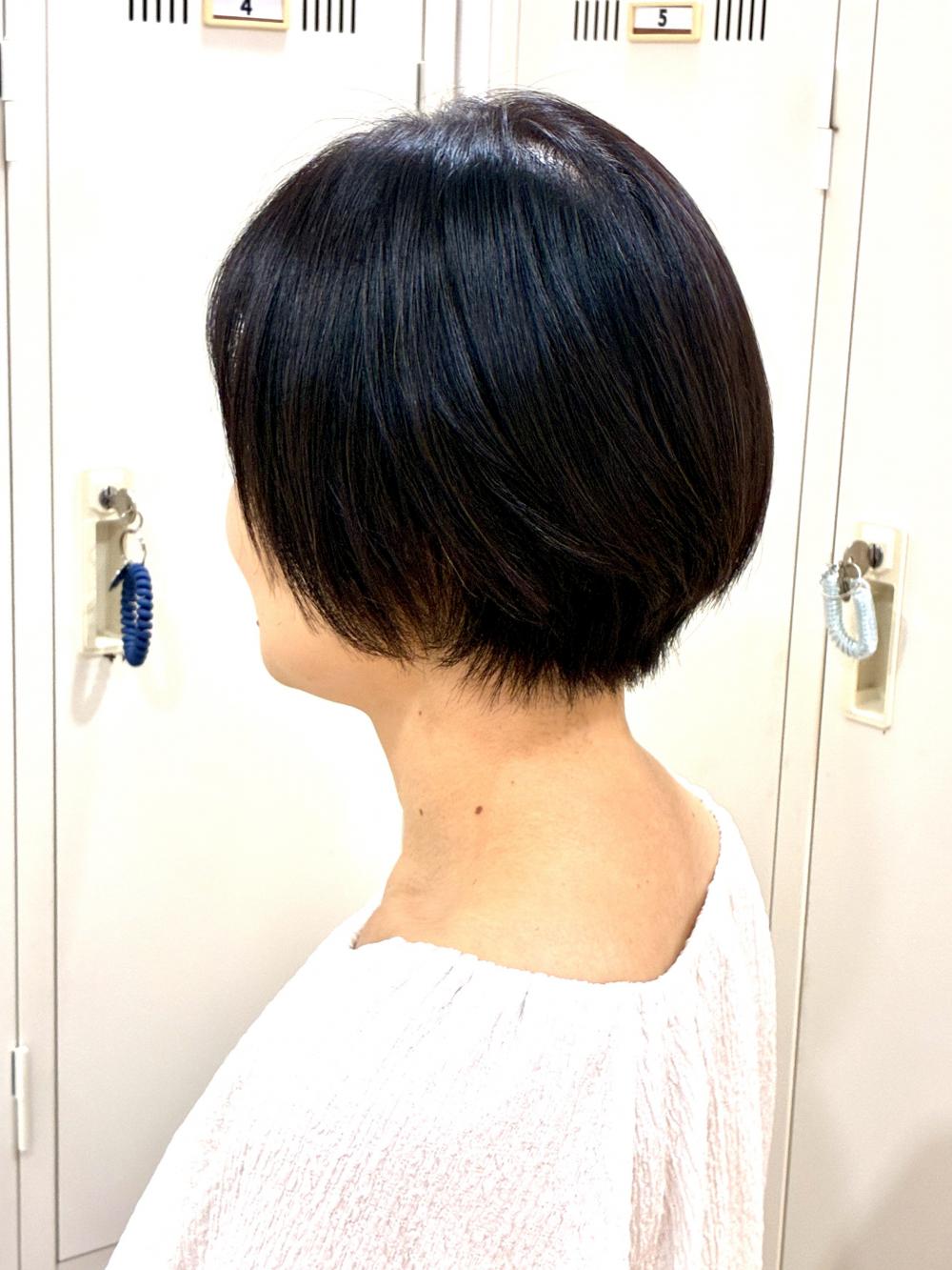 ショートボブ
