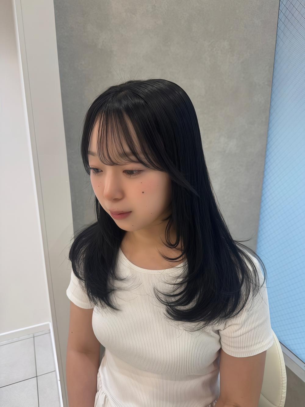 横浜・桜木町で似合わせレイヤーカット｜動きと軽さで垢抜けヘアに【担当：田中】