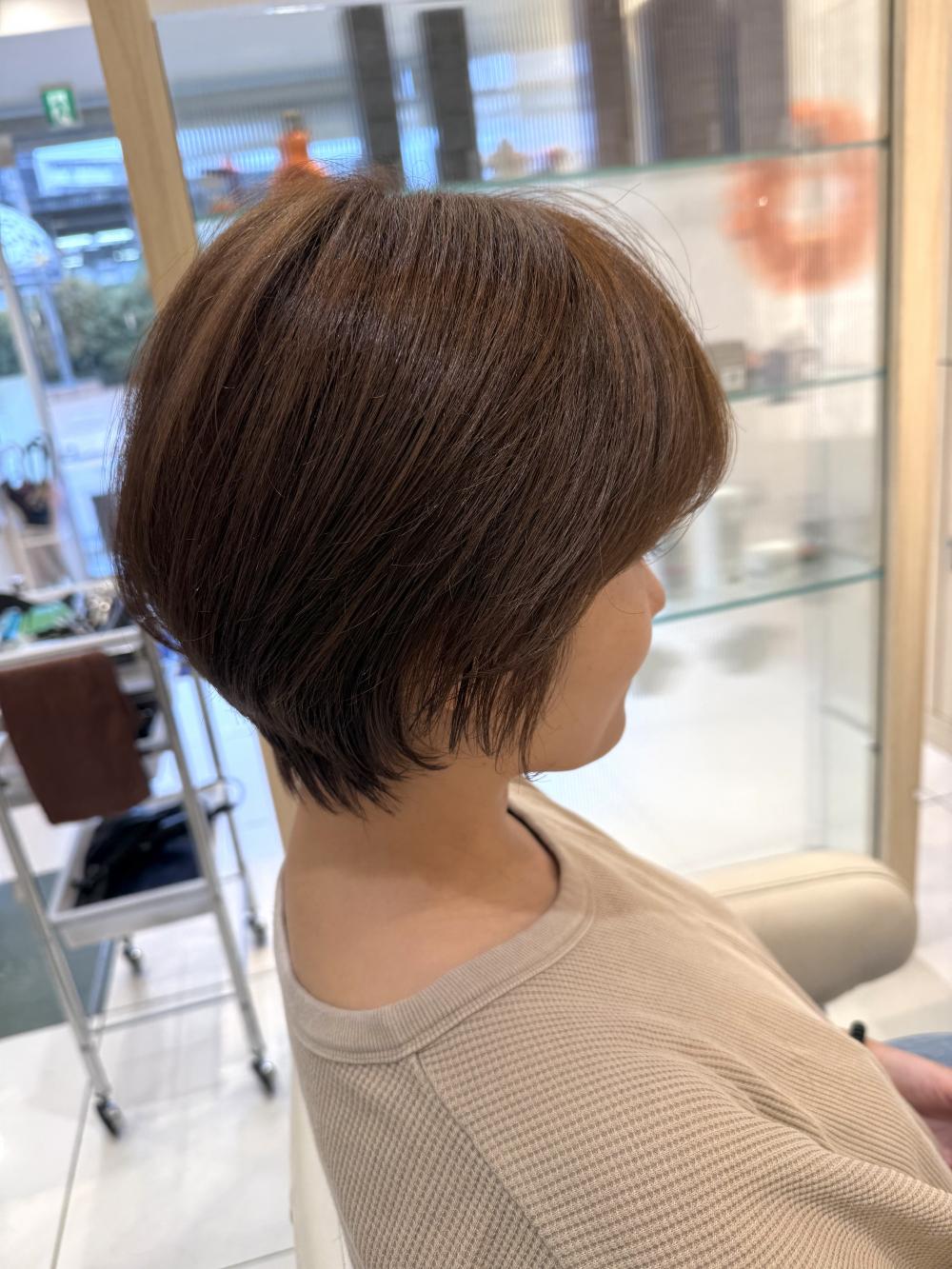 ショートボブ