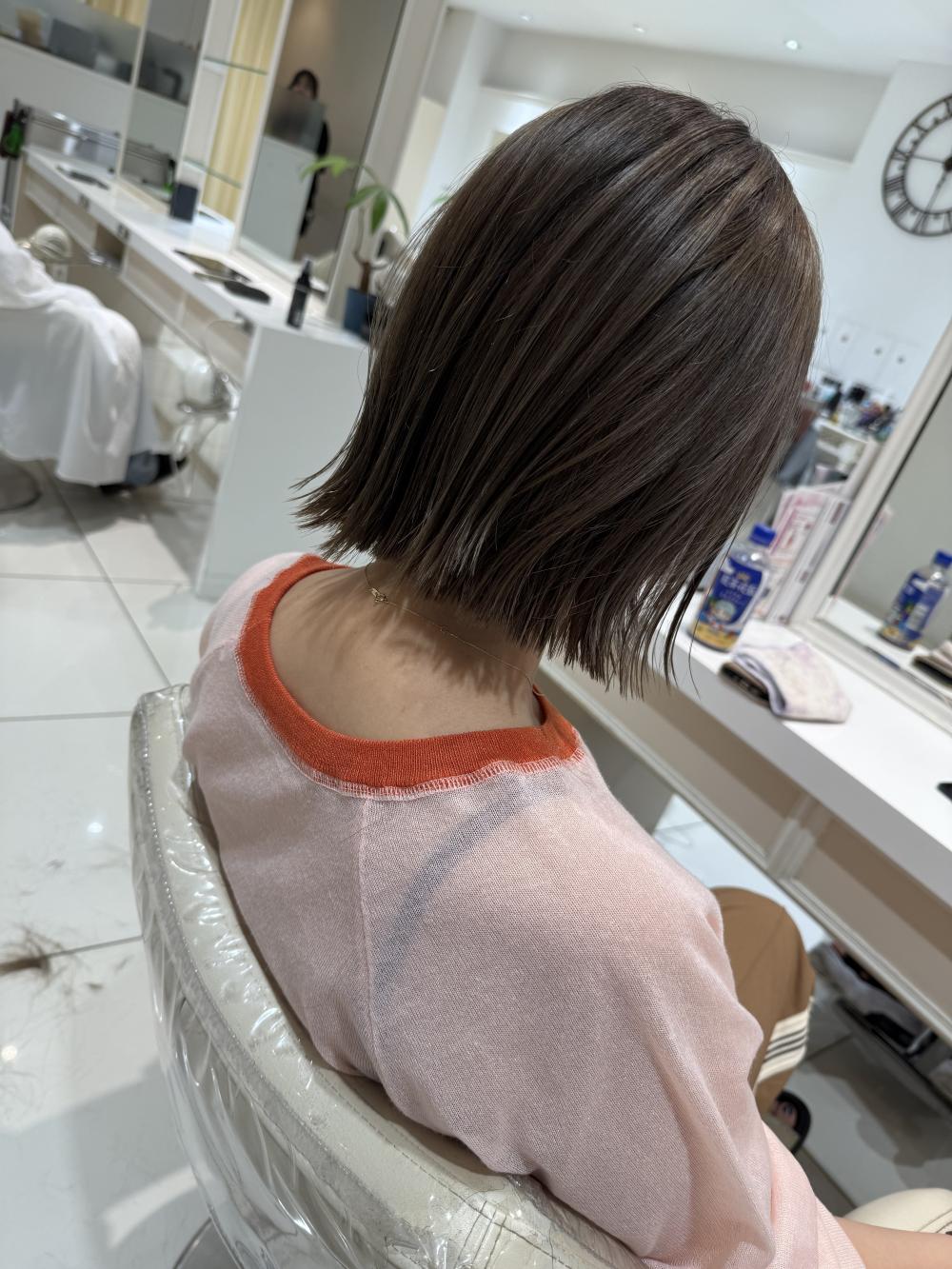 ＼白髪率4～5割×縮毛矯正履歴ありボブさん／