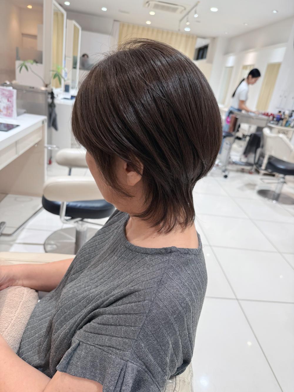 ＼白髪/白髪ぼかし/ショートレイヤー/グレージュ/50代／｜サブ写真②
