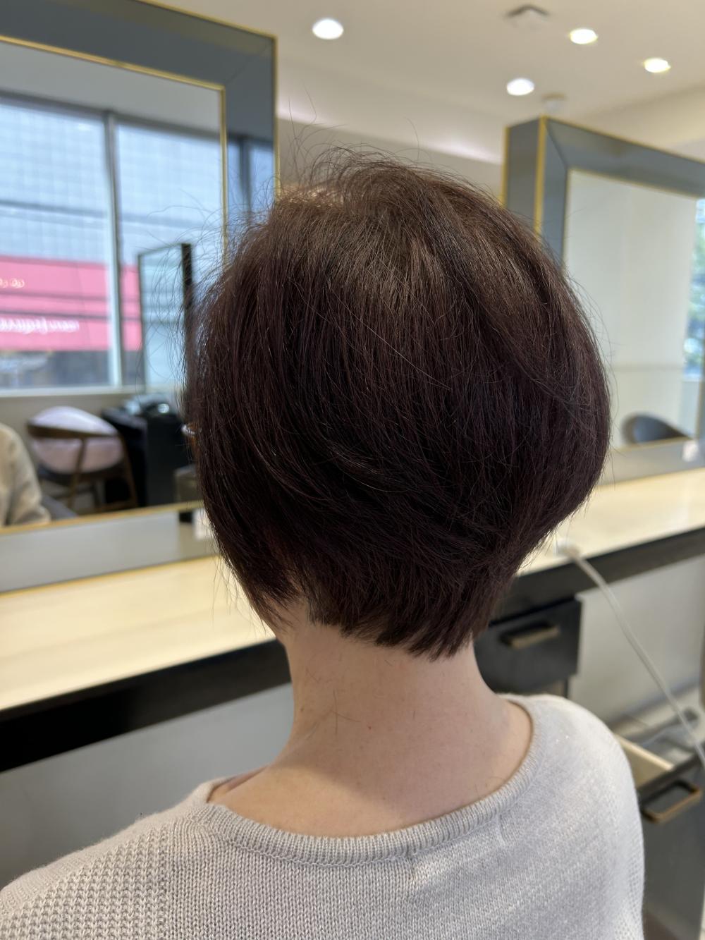 ショート丸みのあるカット