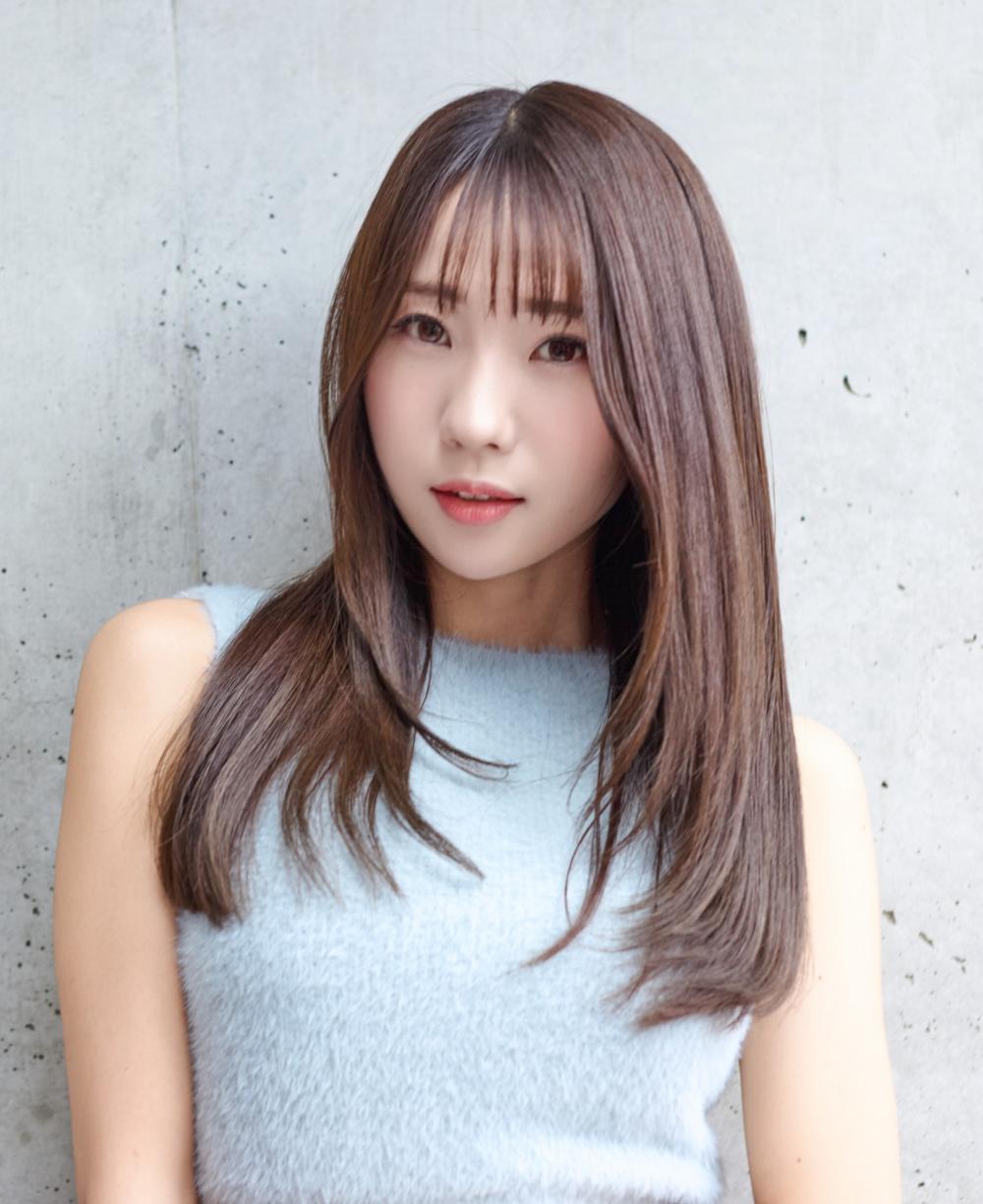 ナチュラルストレートロング