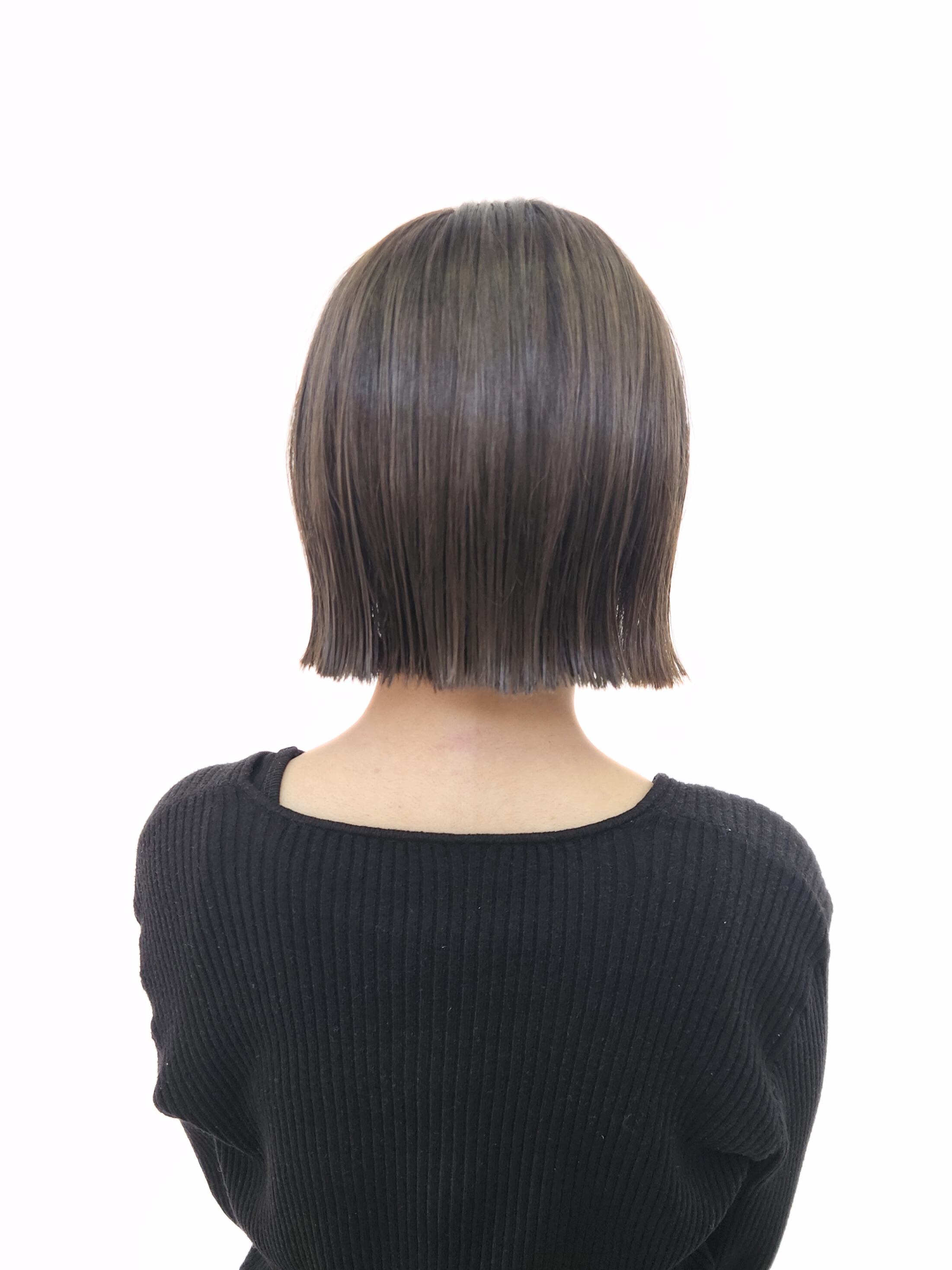 切りっぱなしボブ/ココアグレージュカラー｜サブ写真②