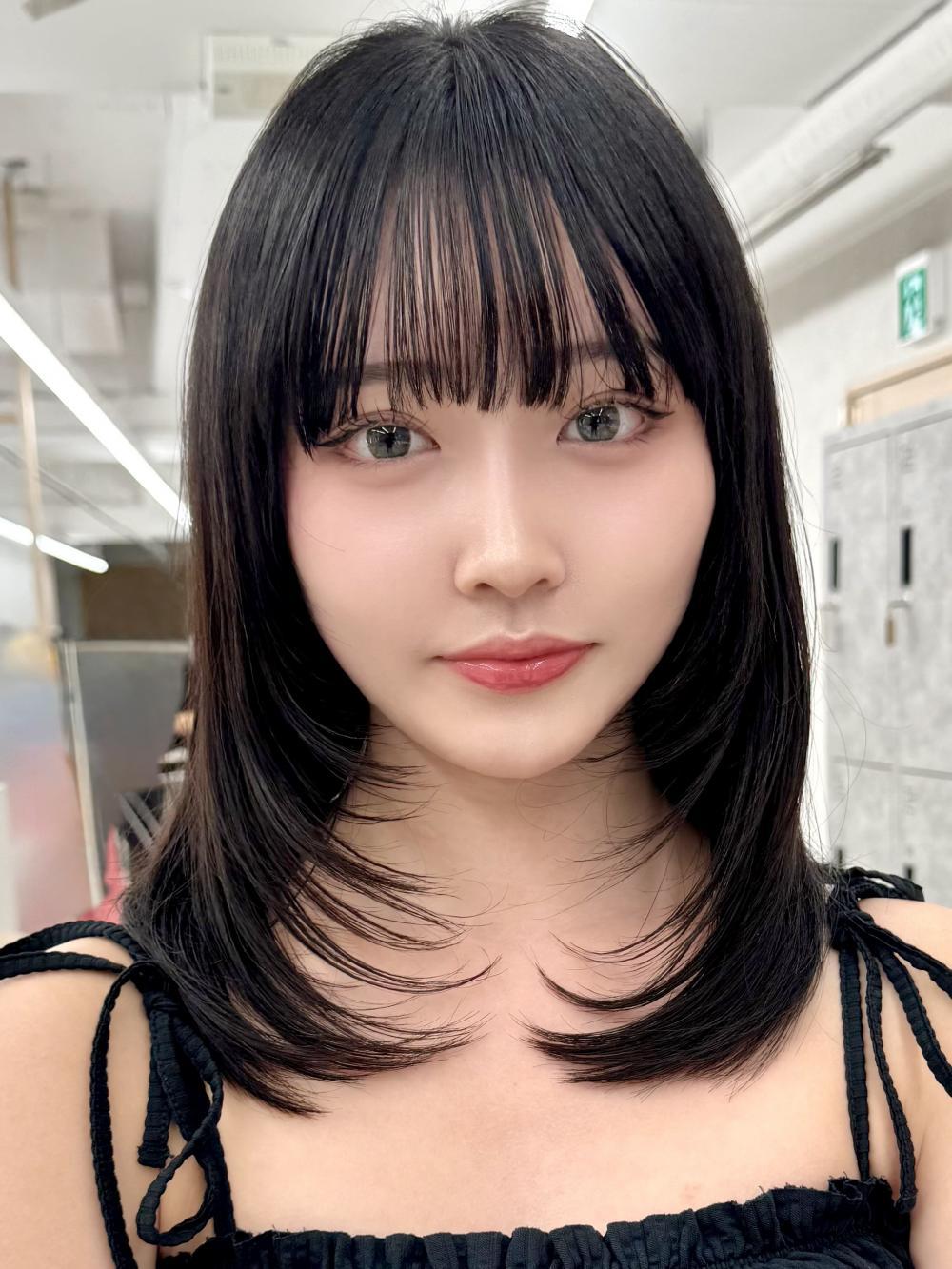 レイヤーカット韓国ヘアダブルカラー顔周り前髪カットボブ