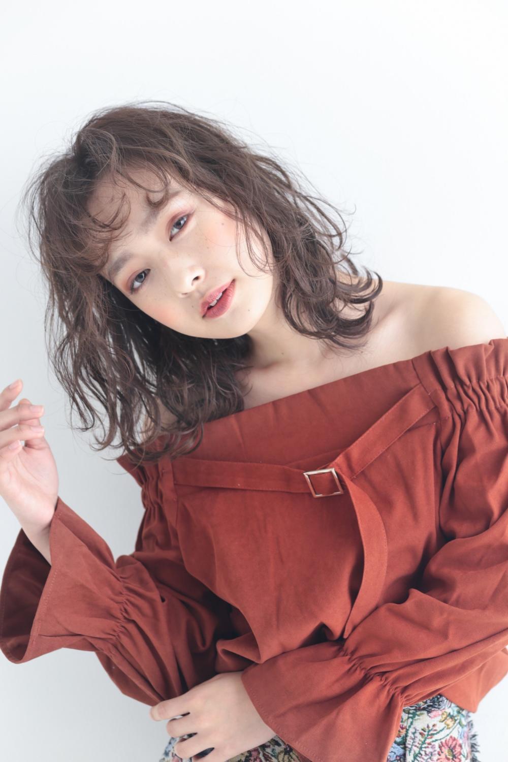 大人可愛いフェミニンカール｜サブ写真③