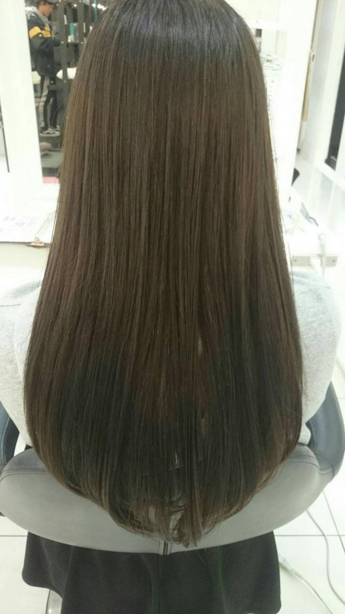 梅雨に負けない！ロングヘアがサラツヤになる！縮毛矯正