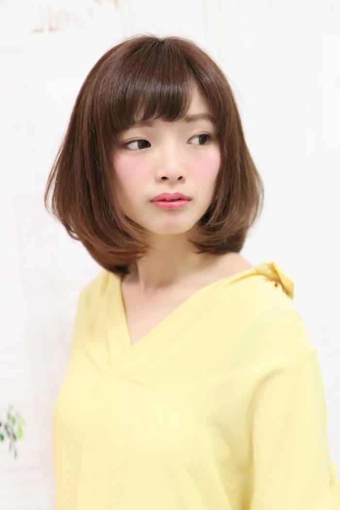 軽すぎない　ロ－レイヤーボブ