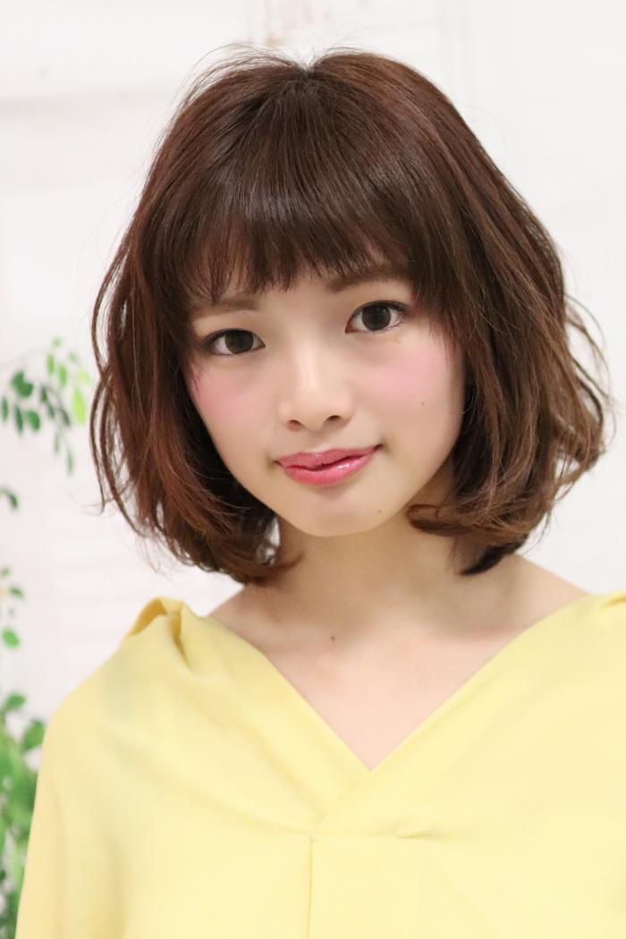 軽すぎない　ロ－レイヤーボブ｜サブ写真②