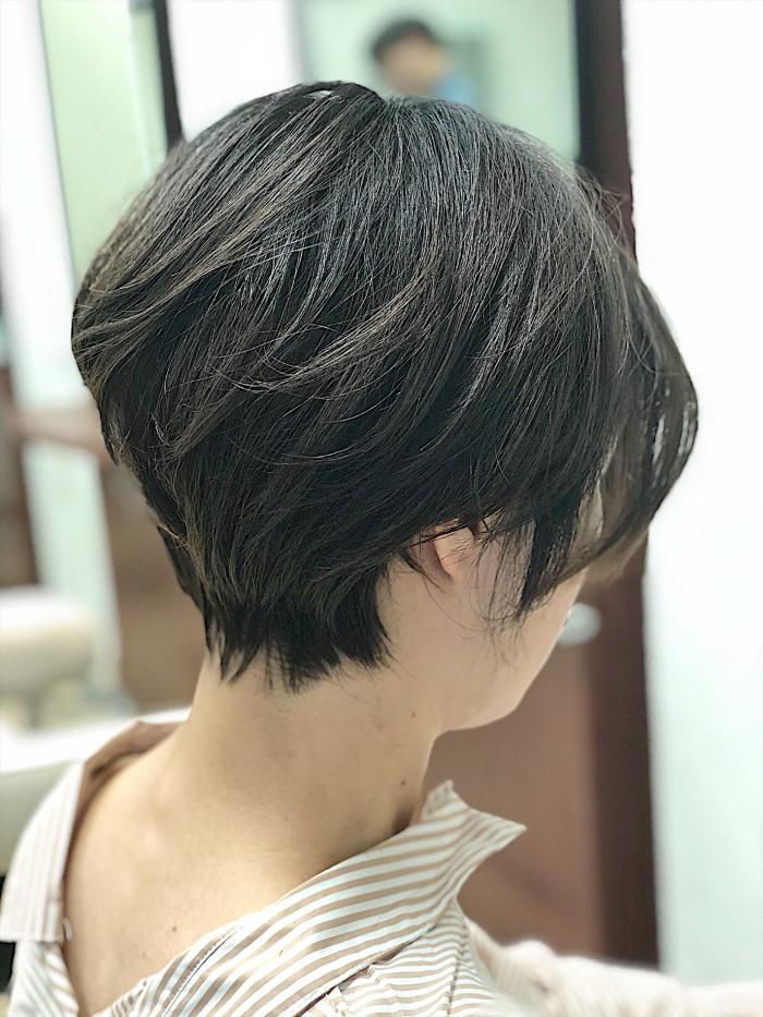艶のある大人女性ショートヘア