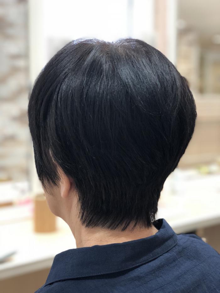 大人ショート耳出し