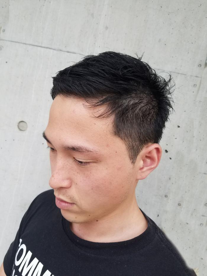 すっきりアップバングスタイル