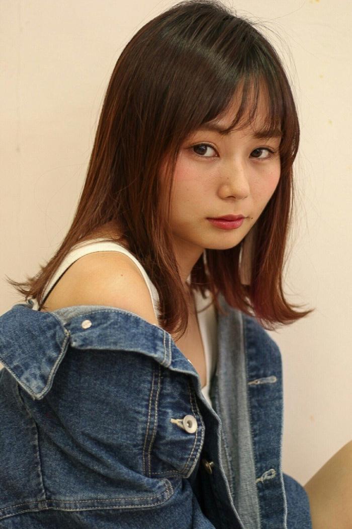外ハネシースルーバング