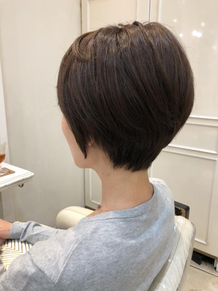 クセ毛でもまとまるショートスタイル｜サブ写真②
