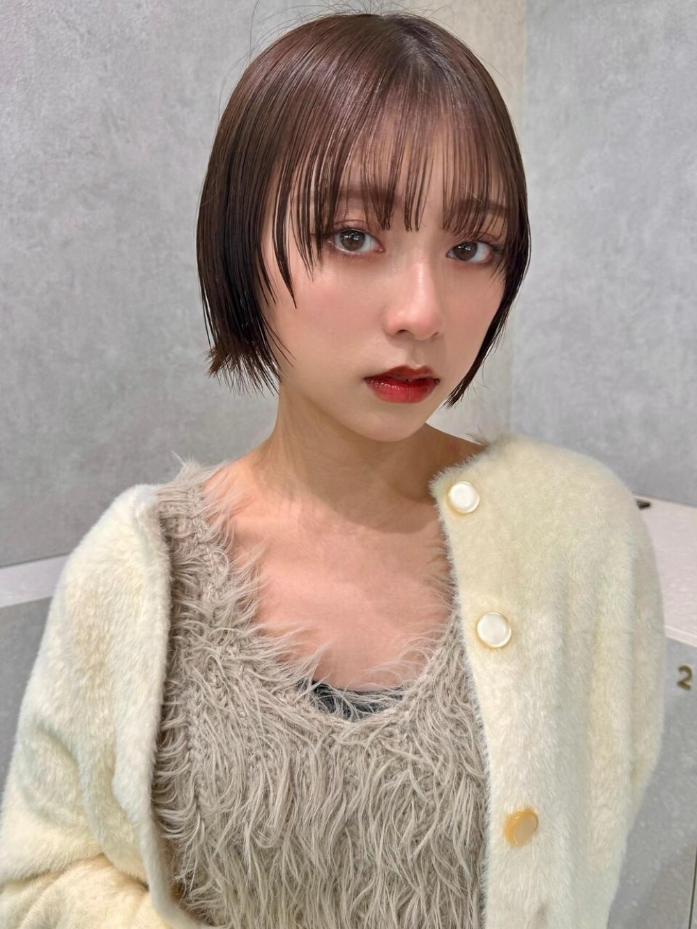 ショートボブ