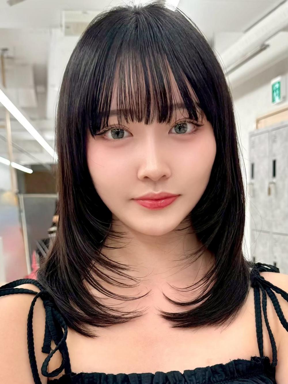 レイヤーカット韓国ヘアダブルカラー顔周り前髪カットボブ