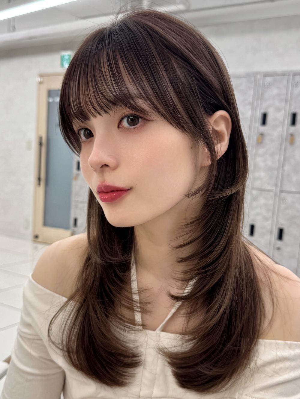 レイヤーカット韓国ヘアダブルカラー顔周り前髪カットボブ