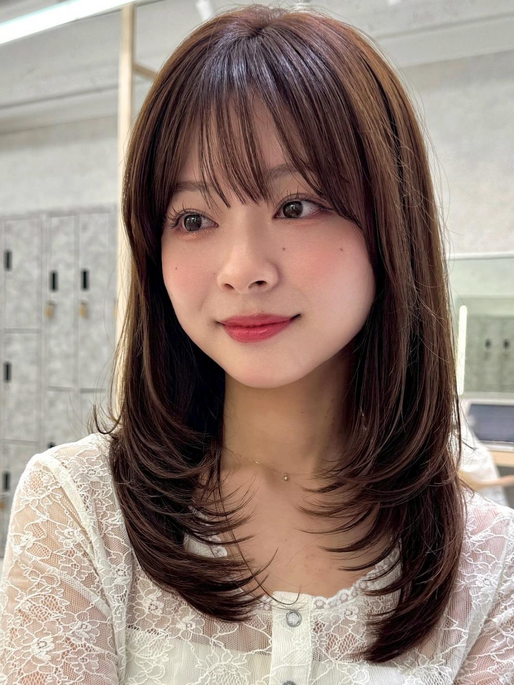 レイヤーカット韓国ヘアダブルカラー顔周り前髪カットボブ