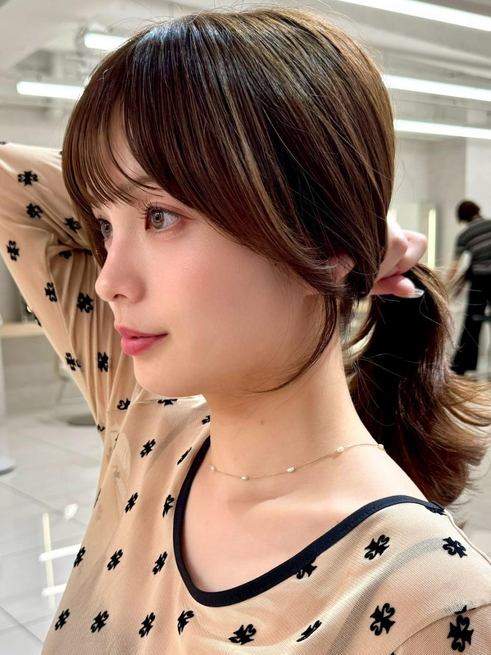 レイヤーカット韓国ヘアダブルカラー顔周り前髪カットボブ