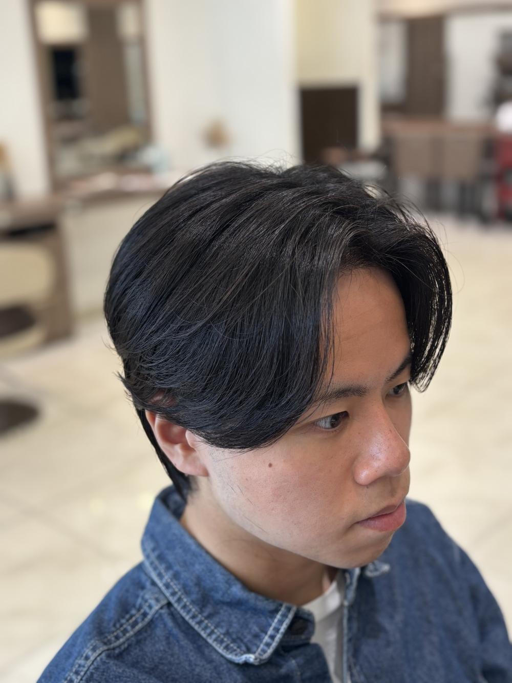 毛流れニュアンスパーマセンターパートナチュラル刈り上げ