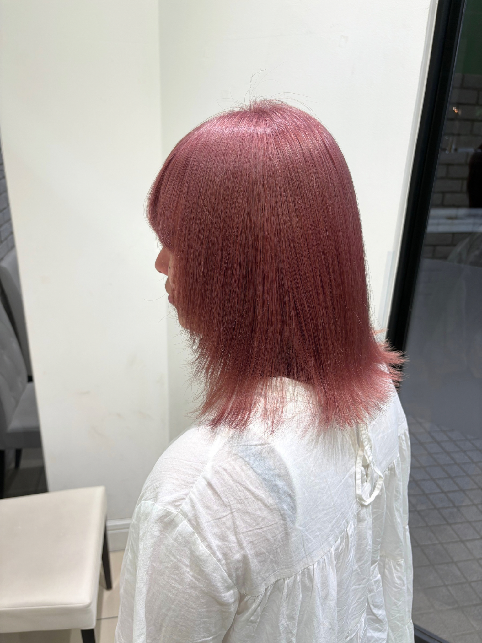 ピンクベージュ