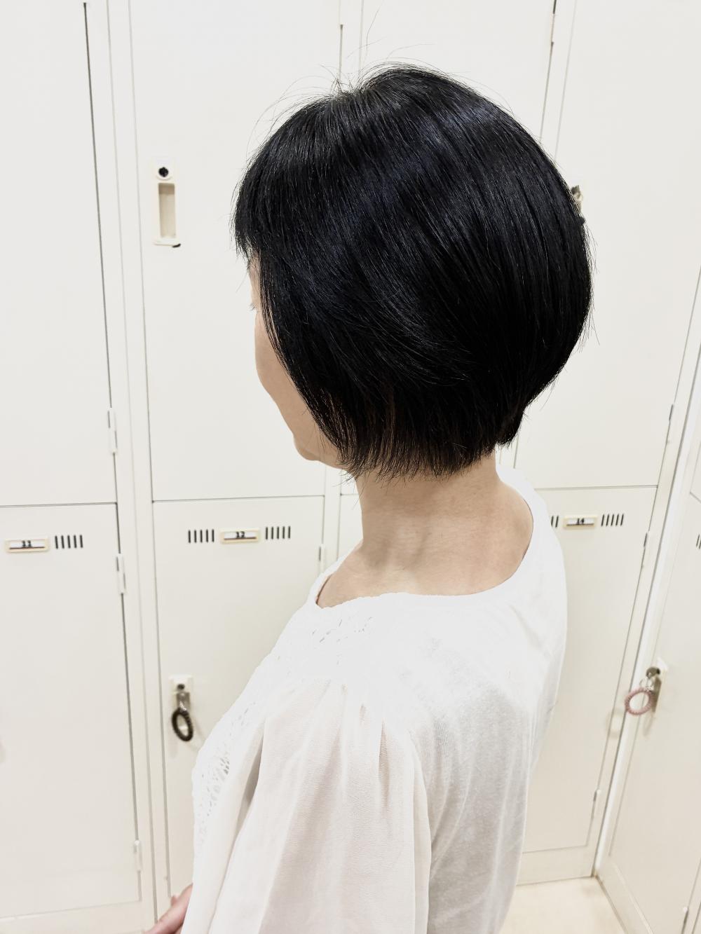 ショートボブ