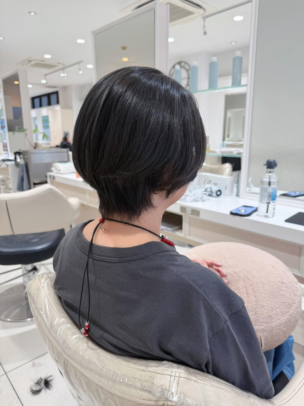 ＼白髪ぼかし/美髪/丸みショート/グレージュ/50代／｜サブ写真③