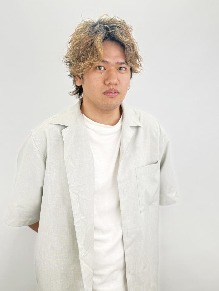 真栄平 有希