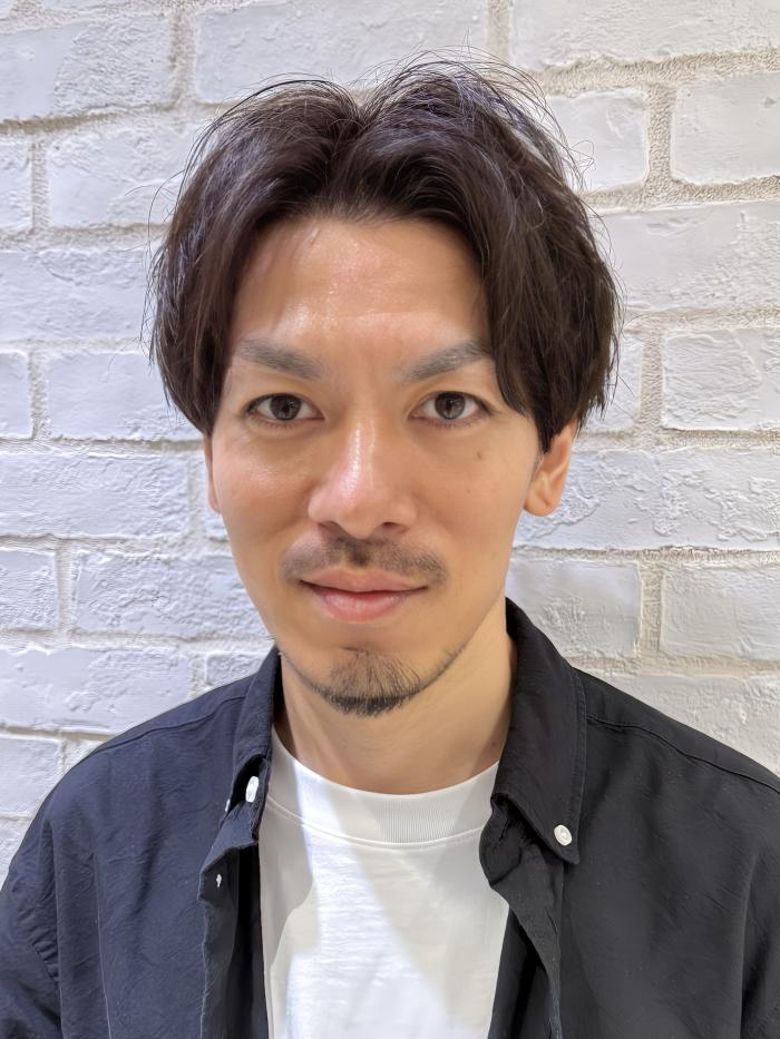 安井 昴