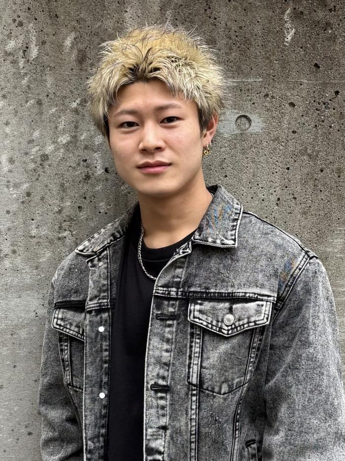 新井　俊輔