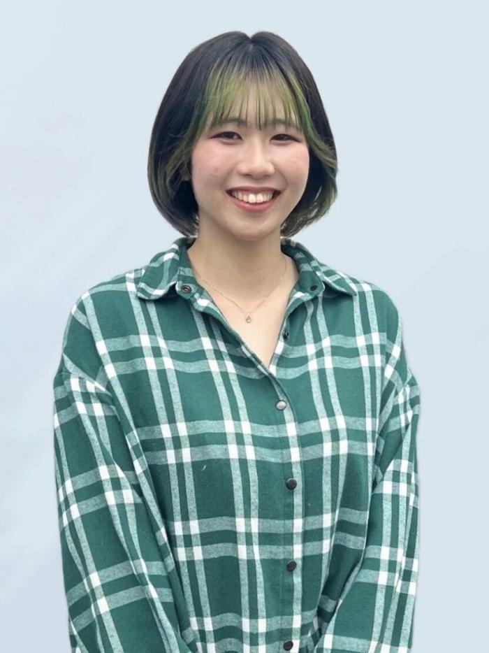 濵地 羚花